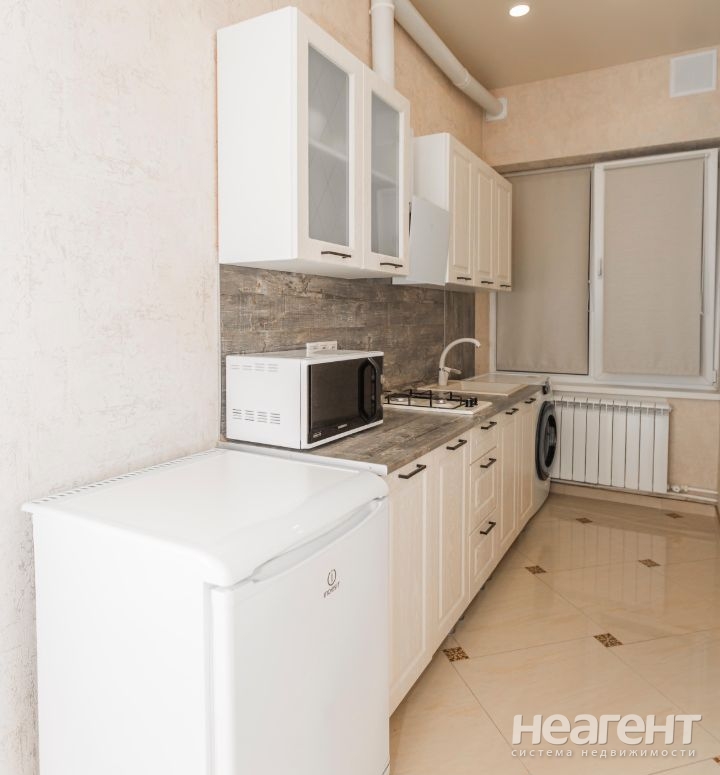 Сдается 1-комнатная квартира, 50 м²