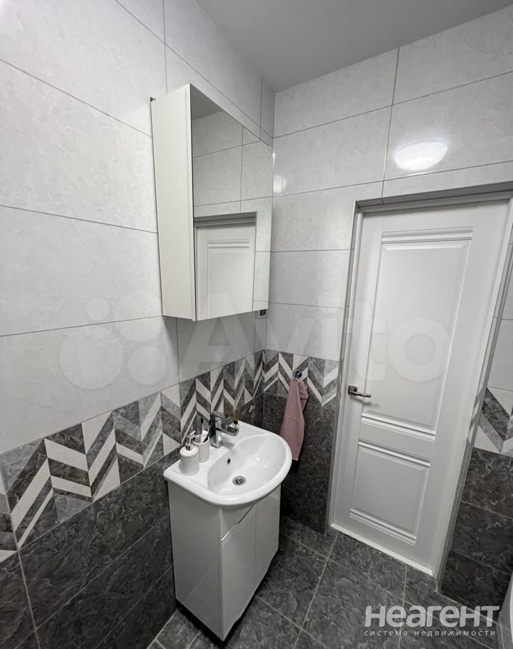 Продается 1-комнатная квартира, 30 м²