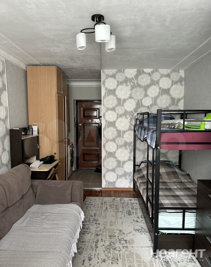 Продается 1-комнатная квартира, 18 м²