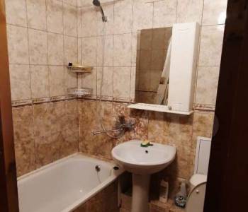 Продается 1-комнатная квартира, 36 м²