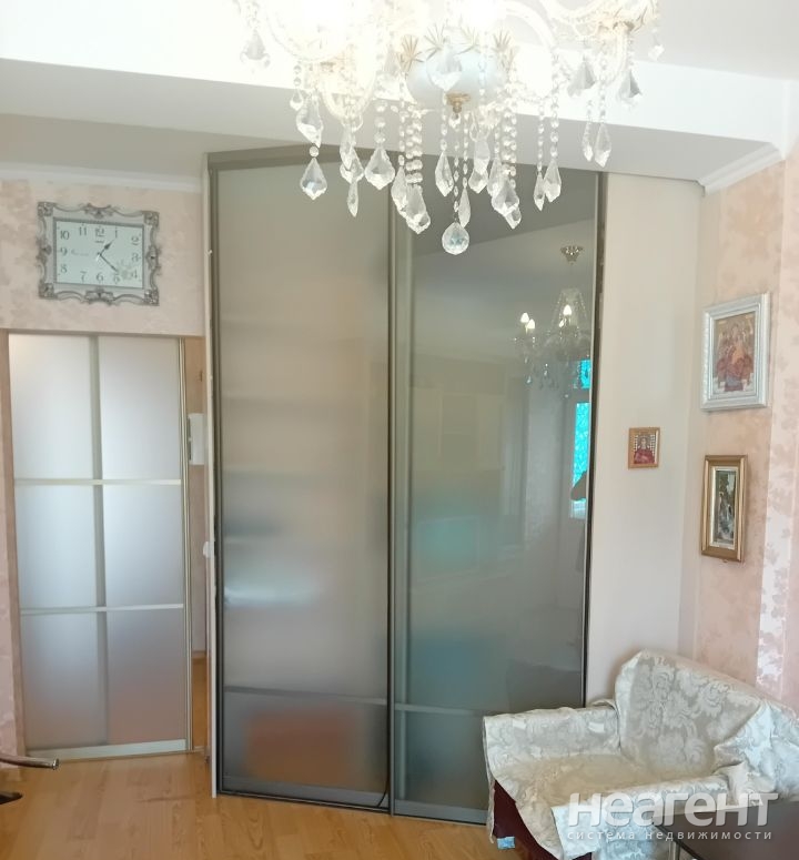 Продается 1-комнатная квартира, 33,9 м²