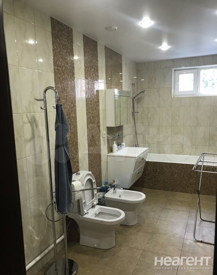 Продается 3-х комнатная квартира, 144 м²