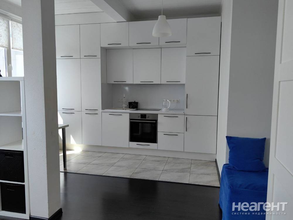 Продается 1-комнатная квартира, 36,8 м²