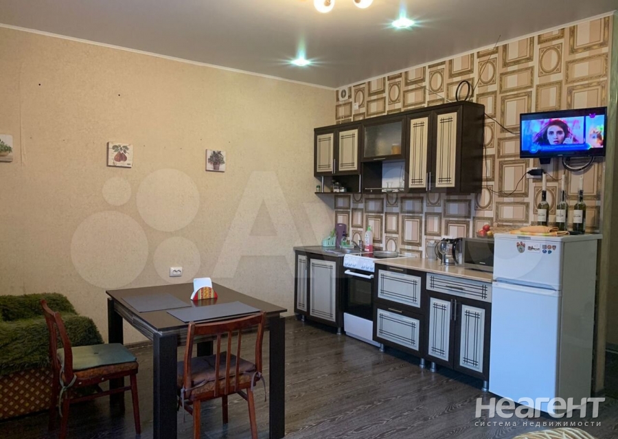 Продается 1-комнатная квартира, 27 м²