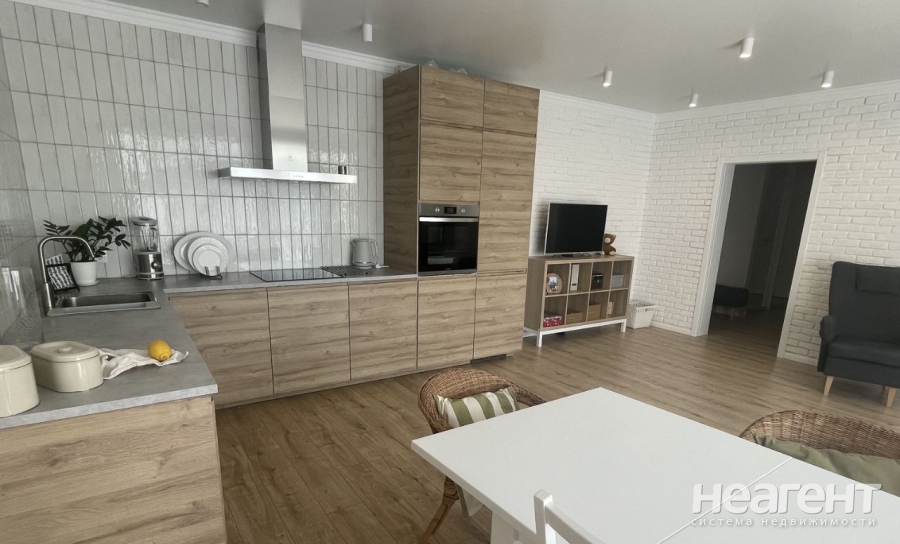 Продается 3-х комнатная квартира, 72,2 м²