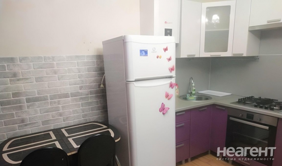 Продается 1-комнатная квартира, 32,7 м²