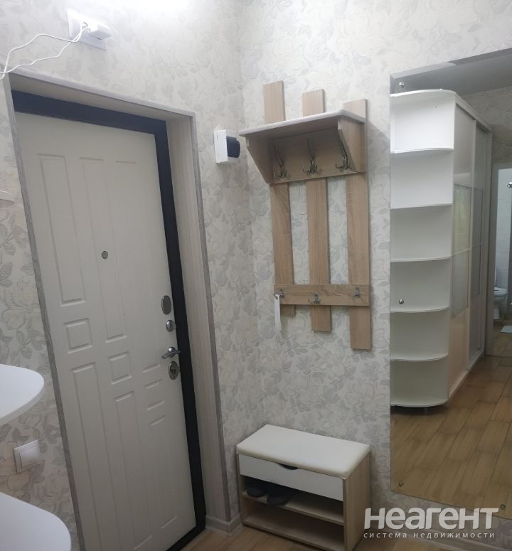 Продается 1-комнатная квартира, 32,7 м²