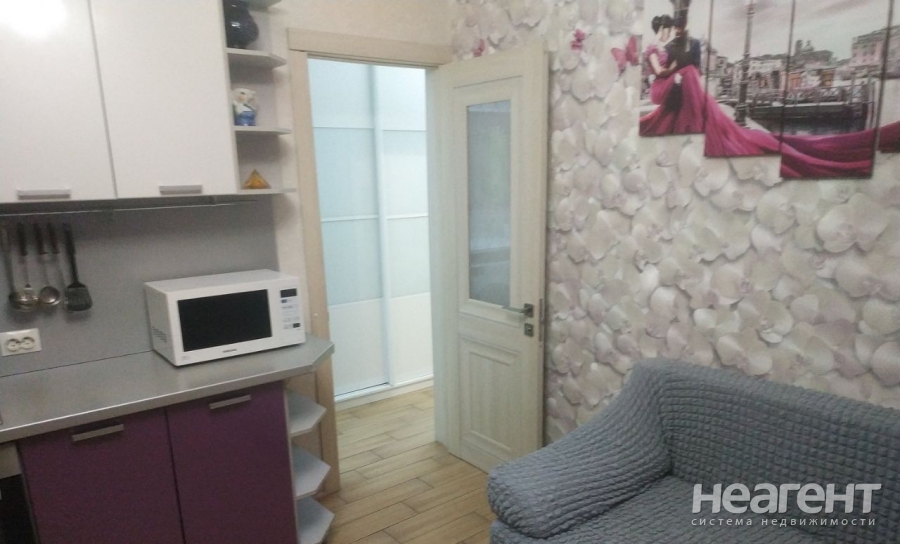 Продается 1-комнатная квартира, 32,7 м²