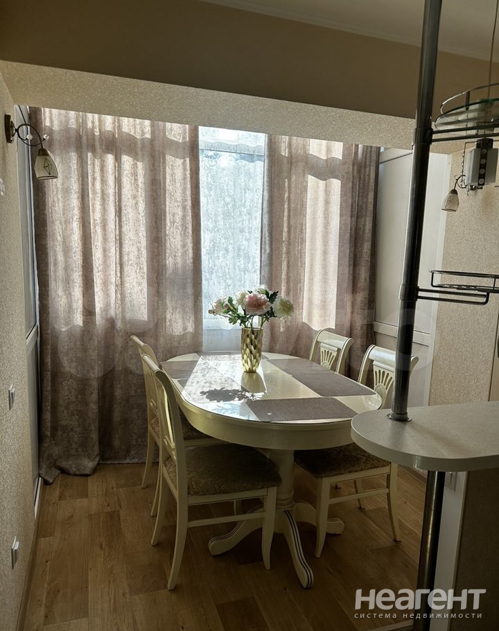 Сдается 2-х комнатная квартира, 42 м²