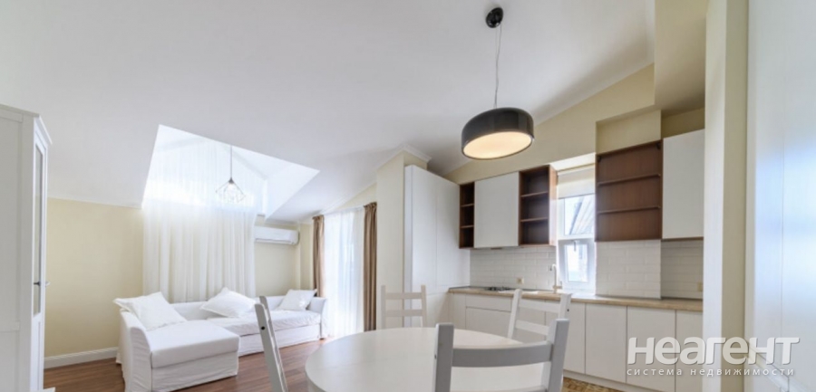 Продается 1-комнатная квартира, 33 м²