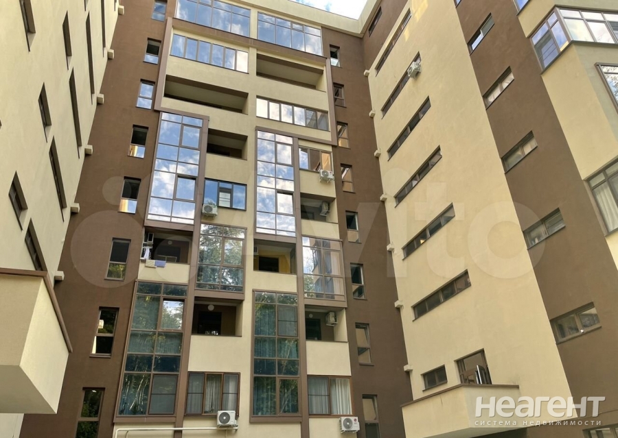 Продается 1-комнатная квартира, 41 м²