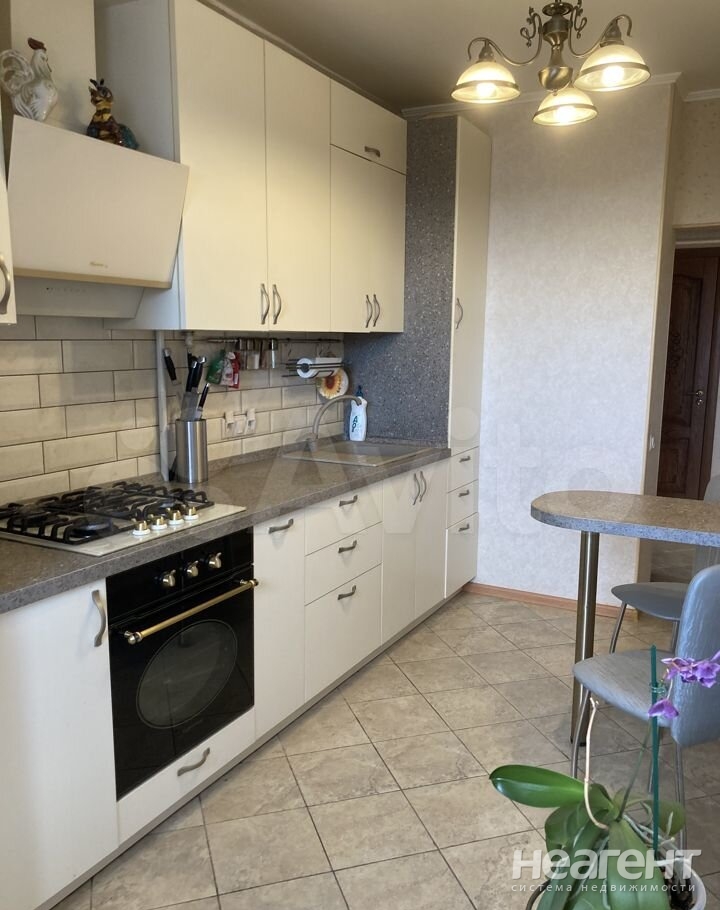 Продается 2-х комнатная квартира, 62 м²