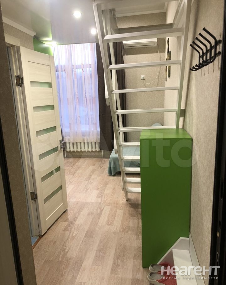 Продается 1-комнатная квартира, 18 м²