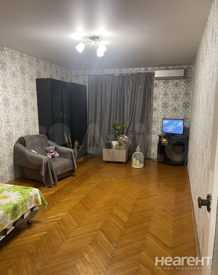 Продается 1-комнатная квартира, 40,2 м²