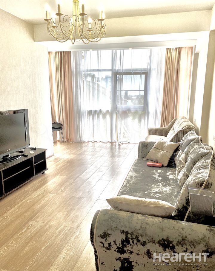 Сдается 2-х комнатная квартира, 70 м²