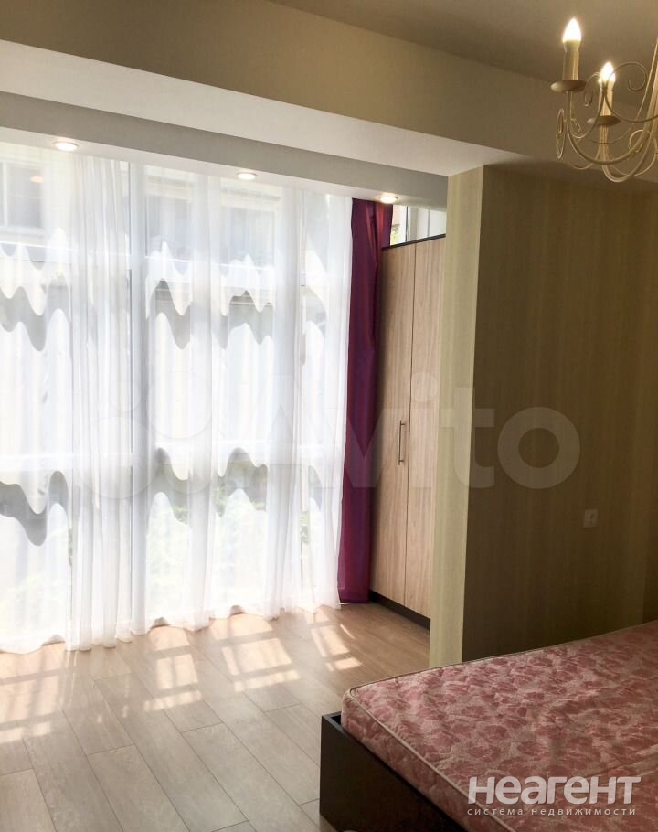 Сдается 2-х комнатная квартира, 70 м²