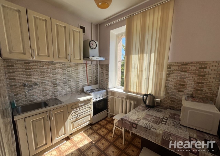 Продается 1-комнатная квартира, 28 м²