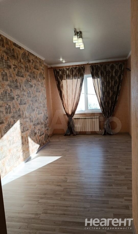 Продается 1-комнатная квартира, 45 м²