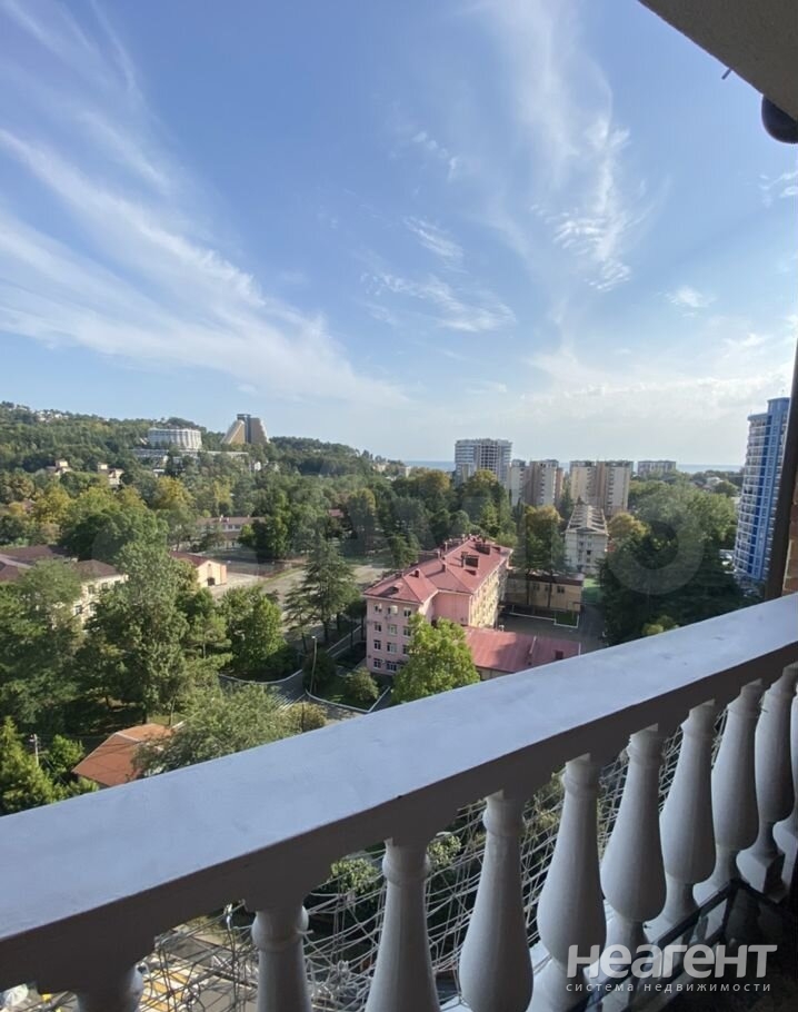 Продается 1-комнатная квартира, 37 м²