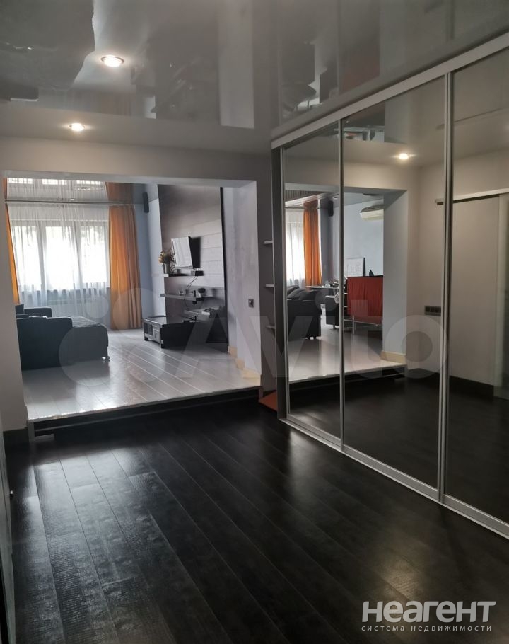 Продается 3-х комнатная квартира, 107 м²