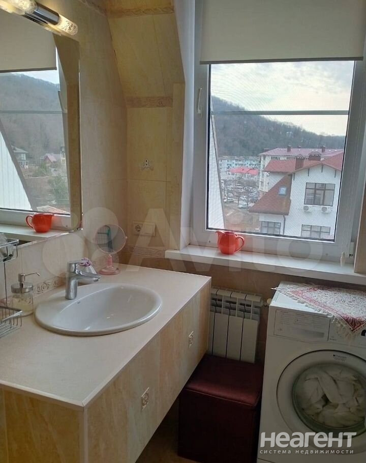 Продается 1-комнатная квартира, 38 м²