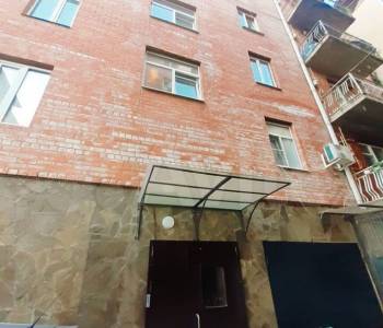 Продается Многокомнатная квартира, 94 м²