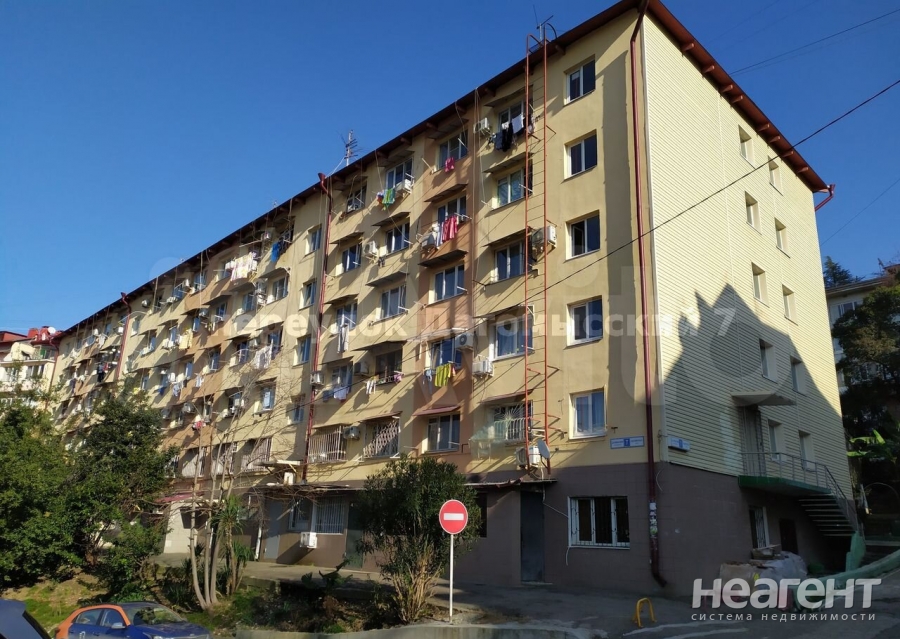 Продается 1-комнатная квартира, 18,2 м²