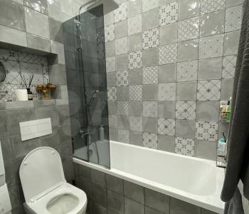 Продается 1-комнатная квартира, 37 м²