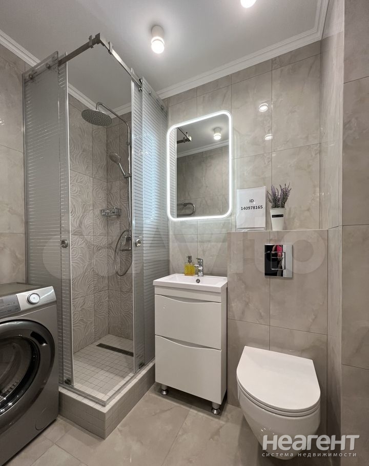 Сдается 1-комнатная квартира, 50 м²