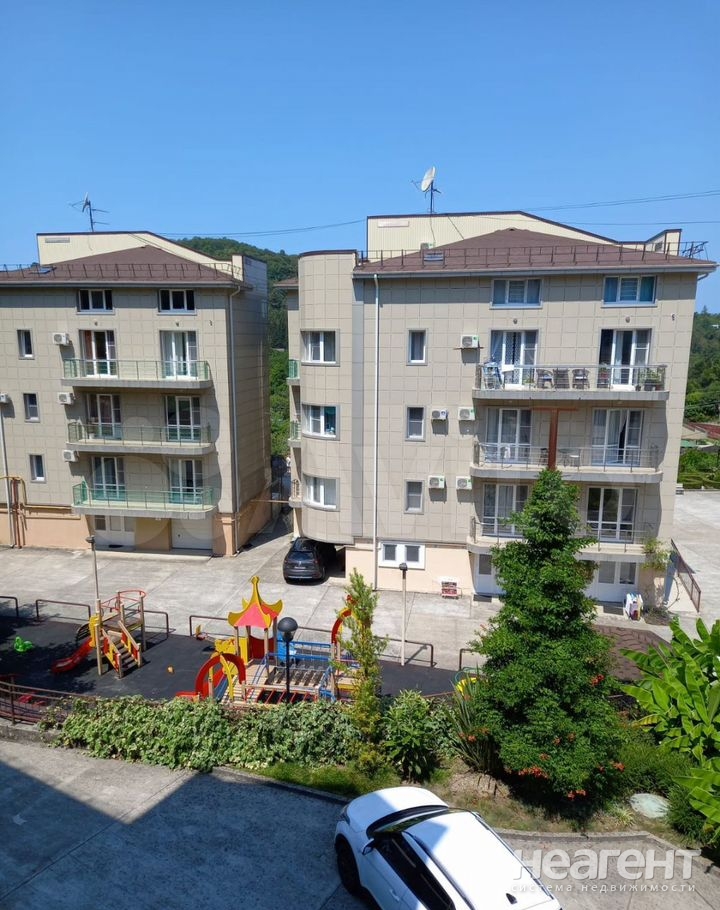 Продается 1-комнатная квартира, 32 м²