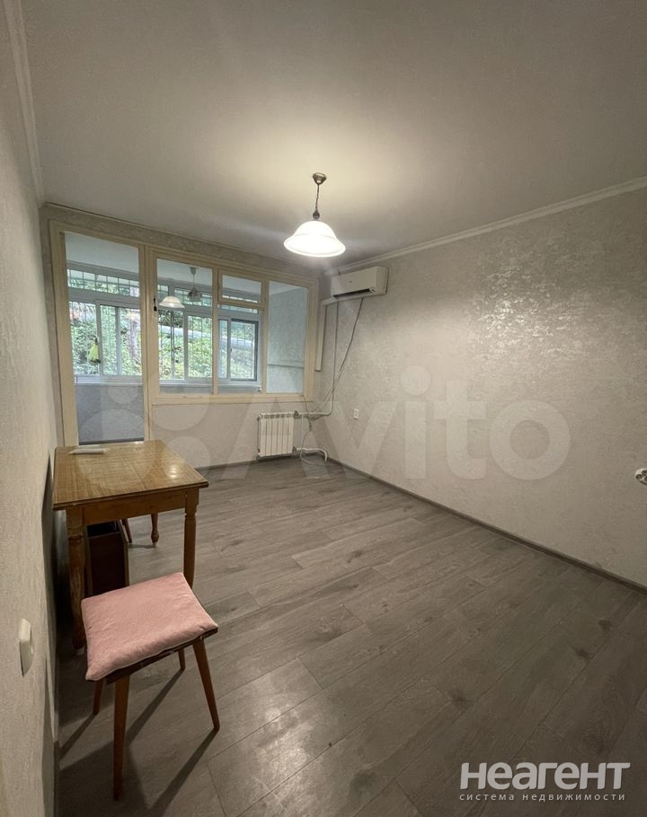 Продается 1-комнатная квартира, 26,7 м²