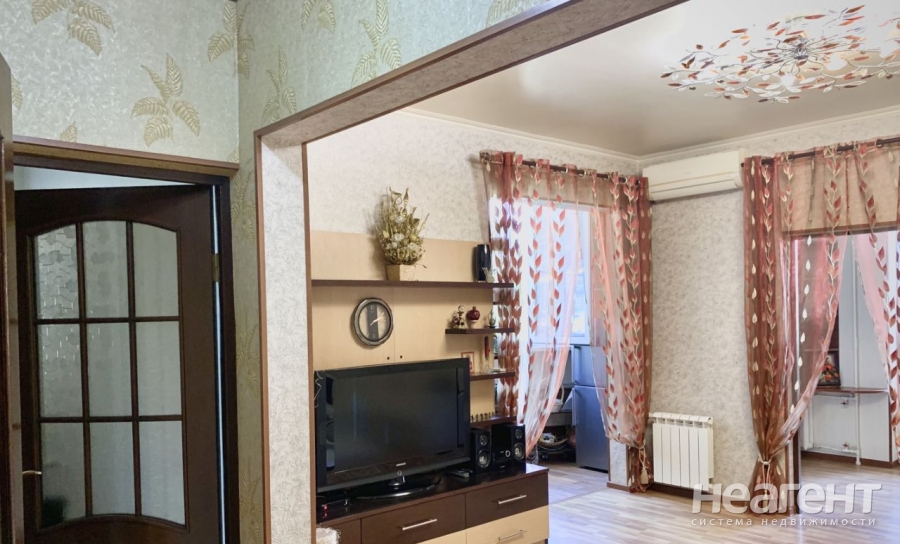 Продается Многокомнатная квартира, 150 м²