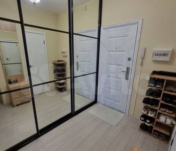 Продается 1-комнатная квартира, 42,2 м²