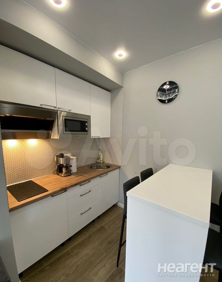 Продается 1-комнатная квартира, 32,9 м²