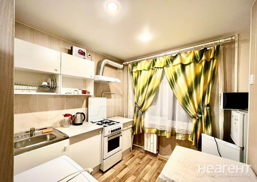 Сдается 1-комнатная квартира, 32 м²