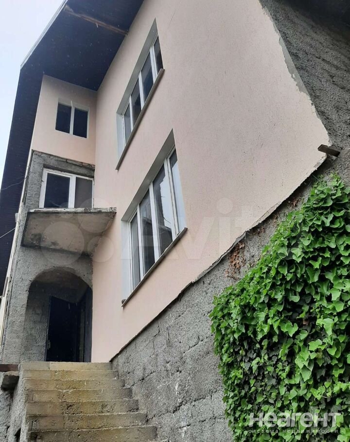 Продается Дом, 450 м²