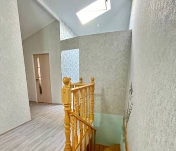 Продается Многокомнатная квартира, 105 м²