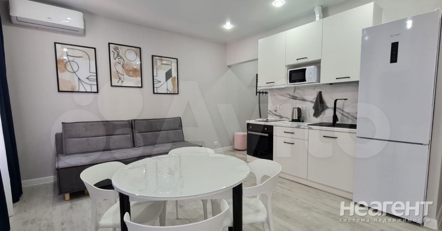 Продается 1-комнатная квартира, 35 м²