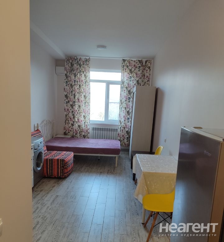 Сдается 1-комнатная квартира, 30 м²