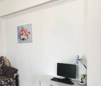 Продается 1-комнатная квартира, 42 м²