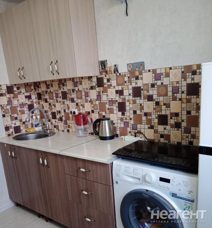 Продается 1-комнатная квартира, 18 м²