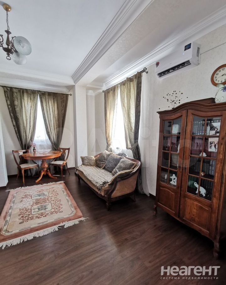 Продается 2-х комнатная квартира, 60 м²