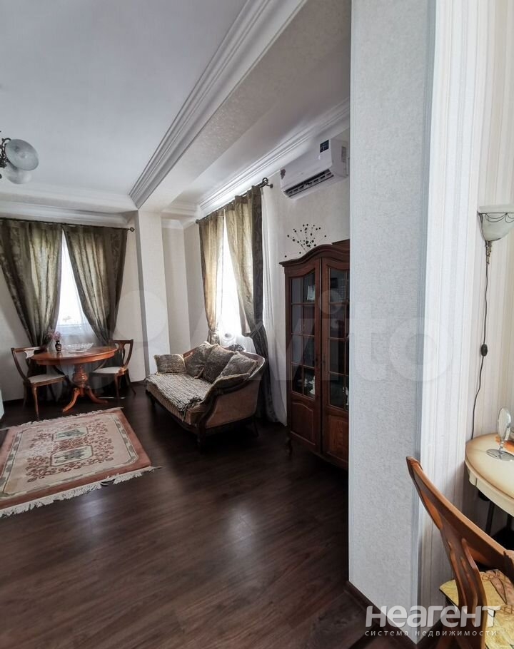 Продается 2-х комнатная квартира, 60 м²