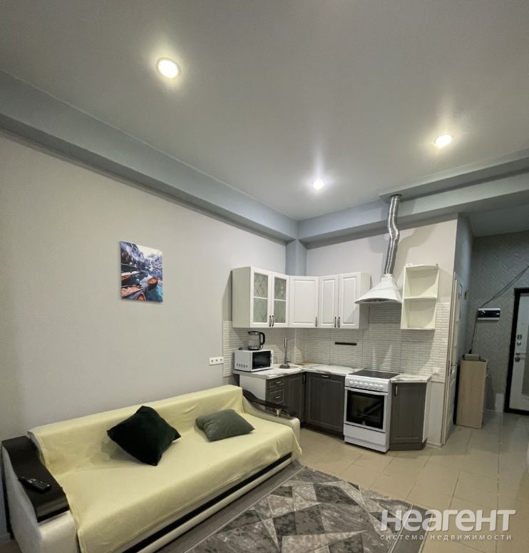 Продается 1-комнатная квартира, 36 м²