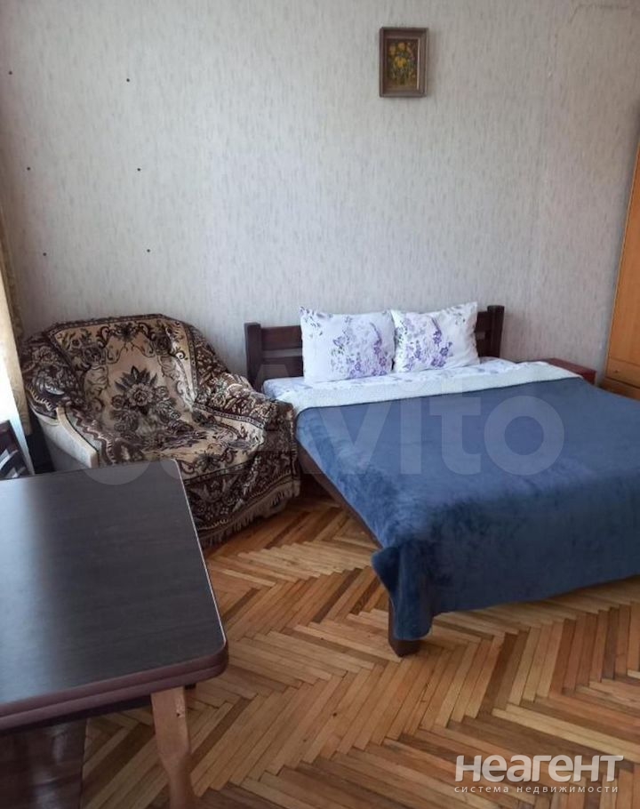 Продается 1-комнатная квартира, 41 м²