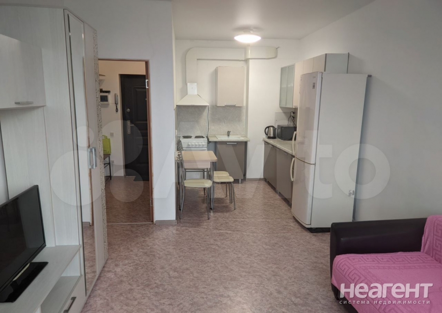 Продается 1-комнатная квартира, 28,3 м²