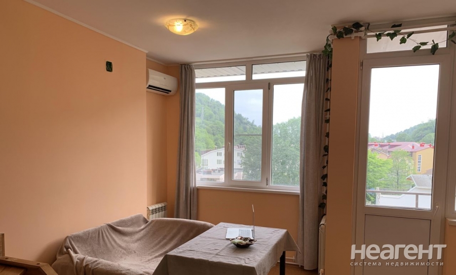 Продается 1-комнатная квартира, 41 м²