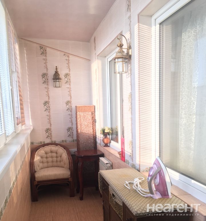 Сдается 2-х комнатная квартира, 70 м²