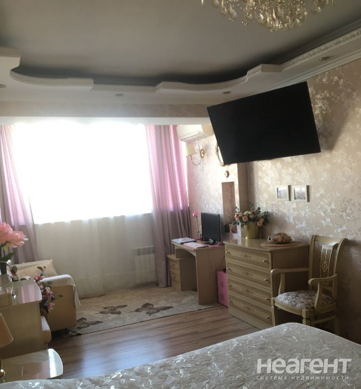 Сдается 2-х комнатная квартира, 70 м²