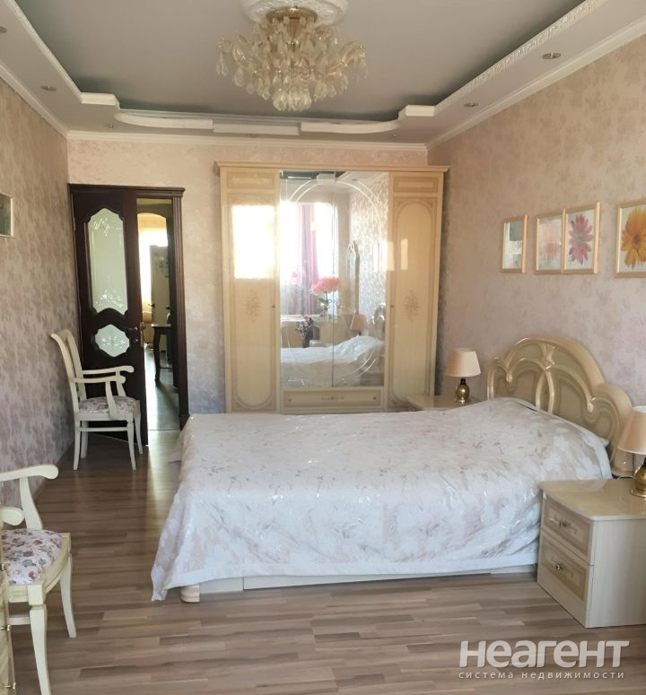 Сдается 2-х комнатная квартира, 70 м²